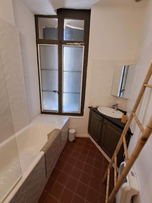 Hypercentre, Appartement Coquet En Rez-De-Chaussee بيربينيو المظهر الخارجي الصورة